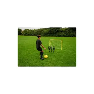 Kickmaster Ultimate Football Challenge Set