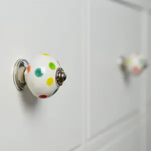 Nicola Spring - Round Ceramic Cabinet Knobs - Polka Dot - Pack of 6