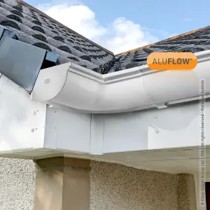 Aluflow White Half round 90° Internal Gutter angle, (Dia)140mm