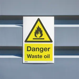 Sealey Warning Safety Sign Danger Waste Oil Rigid Plastic 200 x 300mm SS60P1