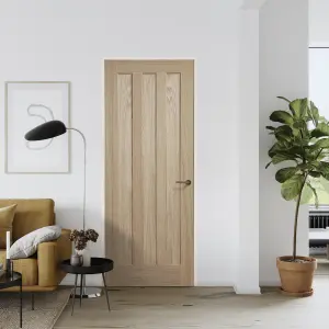 Fortia Vertical 3 panel Unglazed Contemporary Natural White oak veneer Internal Timber Door, (H)1981mm (W)762mm (T)35mm