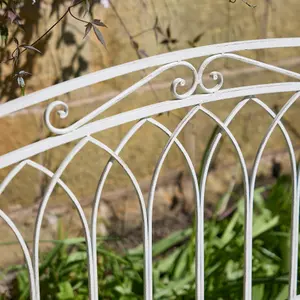 Vintage Style Cream Iron Arched Back Outdoor Garden Furniture Two Seater Garden Bench