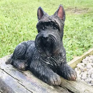 Laying Scottish Terrier 'Scottie Dog' indoor ornament or garden decoration