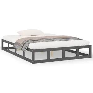 Berkfield Bed Frame Grey 150x200 cm King Size Solid Wood