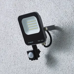 Stanley IK10 Black Mains-powered Cool daylight LED Without sensor Slimline floodlight 6600lm