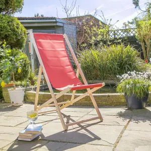 Harbour Housewares - Folding Wooden Deck Chairs - Red - Pack of 2