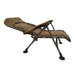 CARPZILLA Recliner Folding Camping Fishing Chair 4CM Cushion 150KG Capacity Camo