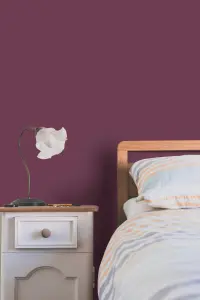 Leyland Trade Vinyl Matt Walls & Ceilings Emulsion Paint Plum Cocktail (PPG1044-7) 5L