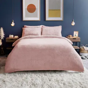 Silentnight Cosy Teddy Fleece Duvet Set Blush / Double - 2 Pillowcases (45 x 80 cm)