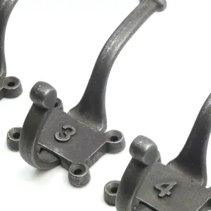 Oakcrafts - Antique Cast Iron Two Part Numbered 1-5 Coat Hooks 125mm - Pack of 5