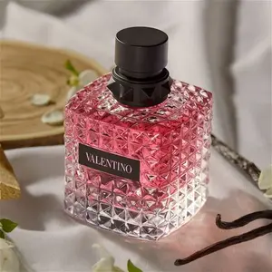 Valentino Born In Roma Donna Eau De Parfum For Her 50Ml