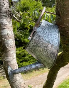 Galvanised Watering Can Hanging Wall Planter Metal Outdoor Garden Flower Pot