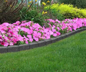 Roman Stone Garden Lawn Border Edging in Grey