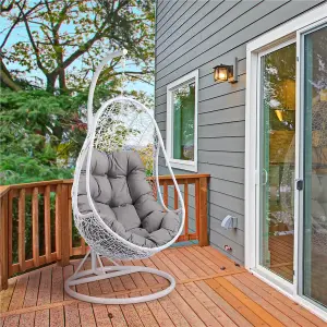 Yaheetech White Hanging Swing Chair with Armrest and Cushion for Garden Patio