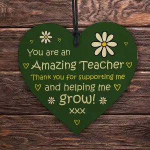 Red Ocean Teacher Appreciation Gifts - Teacher Gifts - An Amazing Teacher - Wooden Heart Sign - Nursery Preschool High School