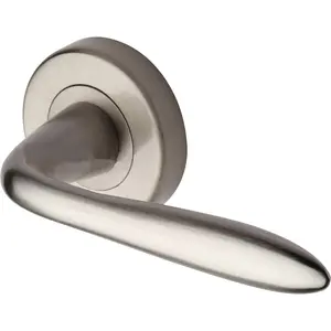 Heritage Door Handle Lever Latch on Round Rose Sutton Design (Set of 2) Satin Nickel