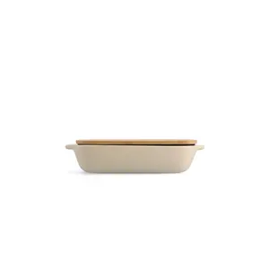 KitchenAid Stoneware Rectangular Dish with Bamboo Lid Almond Cream / 26cm