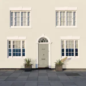 Sandtex Ultra smooth Ivory stone Masonry paint, 10L