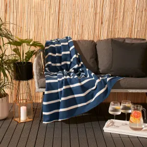 Soft Stripe Print Polar Fleece Throw