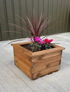 Simply Wood Churchill Square Planter Range Extra Large