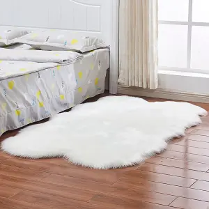 White Irregular Super Soft Shaggy Longhair Area Rug Kids Room Decor Chair Sofa Cover Seat Pad 110 x 180 cm