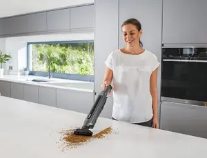 Shark Cordless Vacuum Cleaner WandVac System 2-in-1 with Anti Hair Wrap Single Battery WV361UK