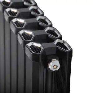 Smart WiFi Aluminium Electric Radiator. Low Energy consumption, High performance. 800 Watt. Black