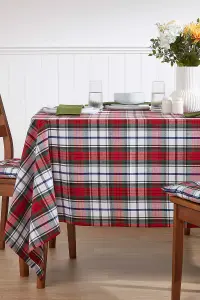 Homescapes Red Macduff Tartan Christmas Tablecloth 137 x 178 cm