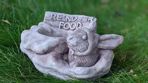 Stone Cast Christmas 'Reindeer Food' Pot/Bowl Garden Ornament