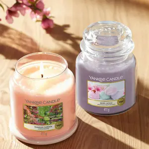 Yankee Candle Original Medium Jar Scented Candle Tranquil Garden, 411g