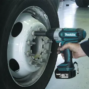 MAKITA DTW450Z 18v Impact wrench 1/2" square drive