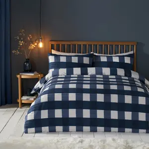 Seersucker Cotton Blend Chequered Duvet Cover Set with Pillowcases Navy / Single - 1 Standard Pillowcase