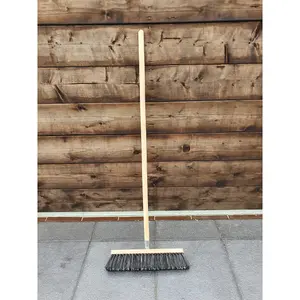 Heavy Duty Garden Broom Outdoor 40 cm / 15.5 in Stiff Hard Brush & Metal Scraper for Sweeping Stable, Yard - 115 cm Long Handle