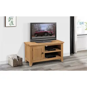 Classic Wooden Waxed Oak TV Unit