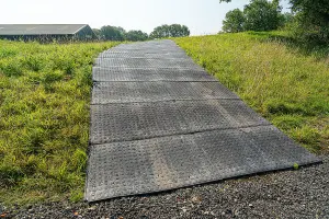 Temporary Ground Protection Mat 0.8 x 1.2m - Interlocking & Lightweight (Pallet of 10)