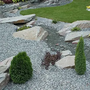 Charles Watson 20mm Green Slate Chippings Decorative Garden Stone Large Approx. 20kg Polybag