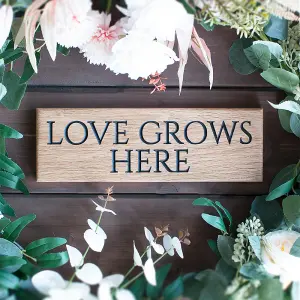 Peak Heritage Engraved Oak Sign 30cm - Love Grows Here