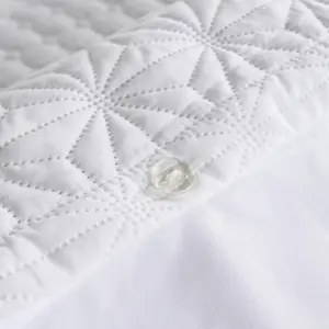 Geo Pinsonic Duvet Cover Set Quilt Bedding Set Pillowcases, White - Double