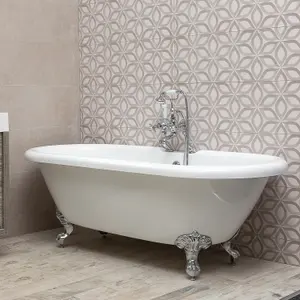 Mercy White Freestanding Acrylic Bath with Chrome Feet (L)1750mm (W)800mm