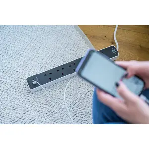 Brennenstuhl 4 Gang Extension Lead with 2 USB  Ports and 3 Metre Heavy Duty Cable - Black & White