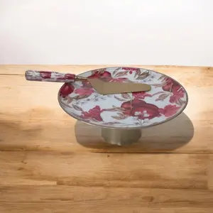 Iron Floral Cake Stand