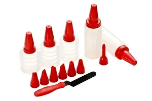 Hallie 8 Plastic Decorating Nozzles Decorating Set