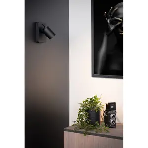 Lucide Nigel Modern Wall Spotlight - LED Dim. - GU10 - 1x5W 3000K - With USB charging point - Black