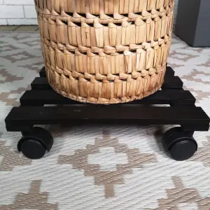 28cm Black Square Wooden Garden Plant Pot Flower Trolley Stand On Wheels