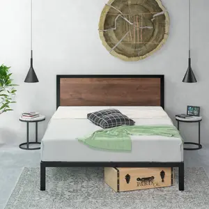 Slovan Industrial Bed Frame with Wooden Headboard Kingsize (5')