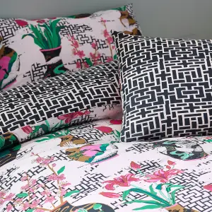 furn. Ishiko Floral Reversible Duvet Cover Set