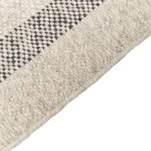 Wool Area Rug 160 x 230 cm Off-White and Black TACETTIN