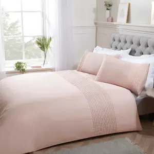 Smart Living Luxury Polycotton Easy Care Bedding Quilt Cover, Textured Duvet Cover Set, Bed Covers - Pintuck Pleated Striped Panel