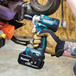 MAKITA DTW300RTJ 18v Impact wrench 1/2" square drive