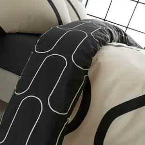 Linear Curve Geometric Reversible Duvet Cover Set with Pillowcases Black / Double Duvet Cover + 2 Standard Pillowcases